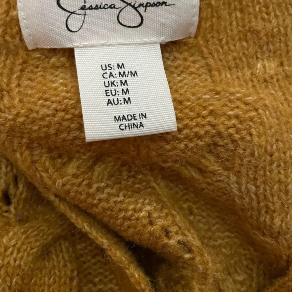 sweater - Picture 2 of 2